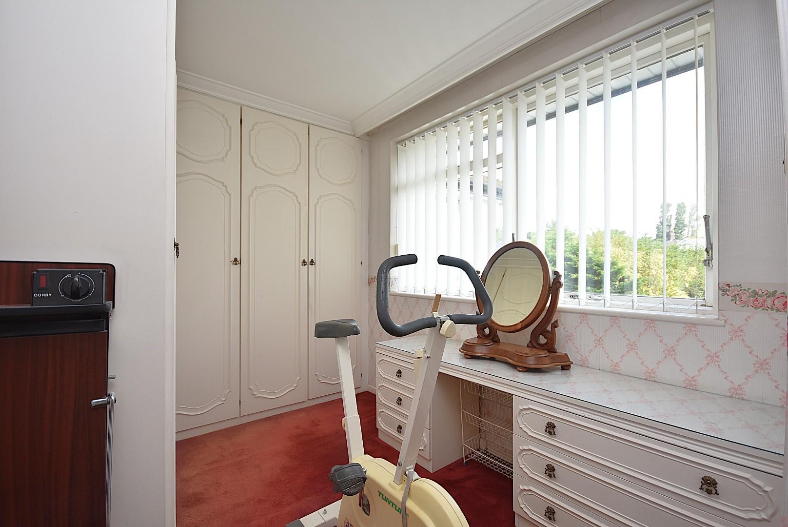 2 Heol-Y-Bryn, Barry, CF62 6SY
